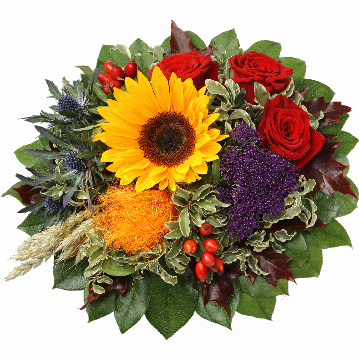 Blumenstrauß 1 Sonnenblume, 3 rote Rosen, blaues Trachelium, blaue Zierdisteln, Getreide, Eichenlaub, Hagebutten, Sisal, verschiedenes Beiwerk.
