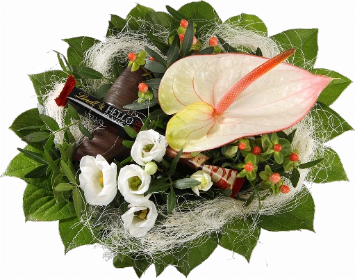 Blumenstrauß ″Für die beste Mutti″ bestehend aus 1 Anthurie, weißer Lisianthus, Hyperikum, Sisal, verschiedenes Beiwerk, 1 Schokoriegel 